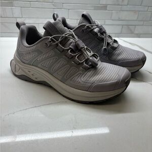 Women’s Waterproof Hiking Athletic Sneakers Size 6.5